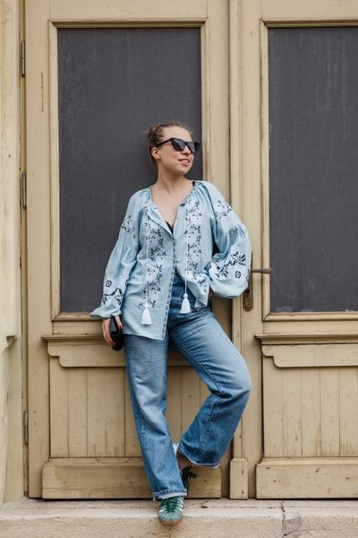 &ldquo;Nebesna&rdquo; Vyshyvanka &mdash; a light blue blouse with floral embroidery